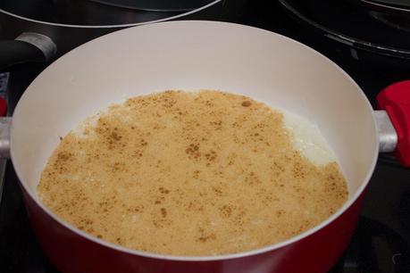 Puding de pomelo, plátano y manzana a la canela