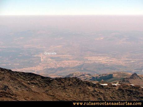 Ruta Posiciones del Veleta - Mulhacén: Vista de Granada desde el Mulhacén