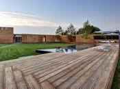 Residencia Minimalista Water Mill