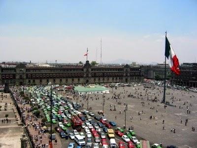 Plaza de la Constitución, el Zócalo, Mexico