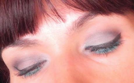 Pantones de verano: Hoy, Paloma y Hemlock (look y manicura)