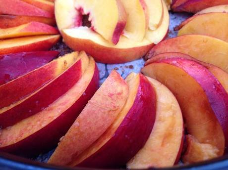 tartas de frutas Tarta de nectarinas sin gluten tarta de nectarinas tarta bocabajo tatin upside down recetas delikatissen postres rápidos postres fáciles postres aptos para celiacos 