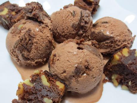 Helado de brownie Ana Sevilla con Thermomix