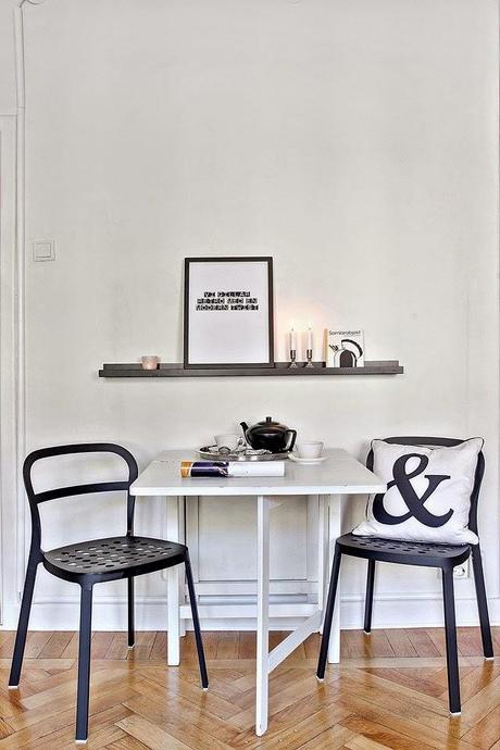 UN PEQUEÑISIMO ESTUDIO NÓRDICO EN BLANCO Y GRIS