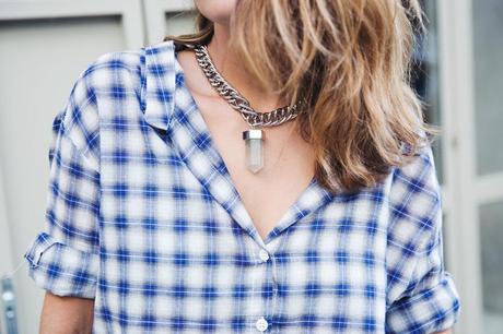 Tartan_Shirt-Olive_Clothing-White_Shorts-Outfit-Street_style-28