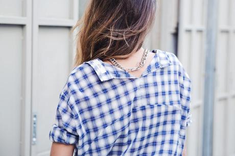 Tartan_Shirt-Olive_Clothing-White_Shorts-Outfit-Street_style-32