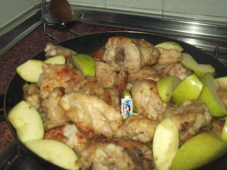 POLLO CON MANZANAS GOLDEN