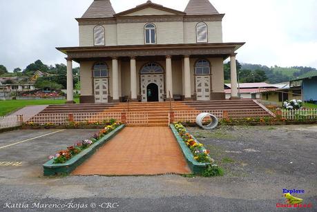 Iglesia de Laguna (Laguna de Zarcero, Alajuela)