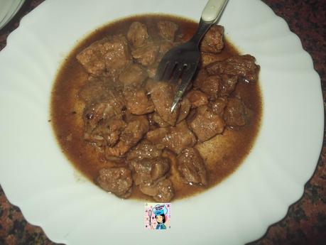 CARNE EN SALSA A LA JEREZANA
