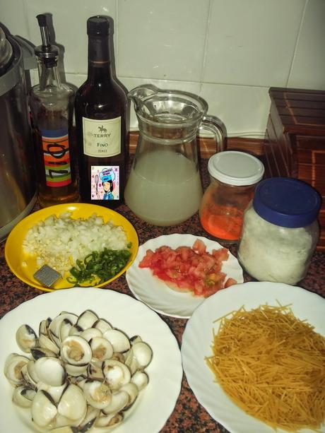 FIDEOS CON ALMEJAS EN MI OLLA ERIKA