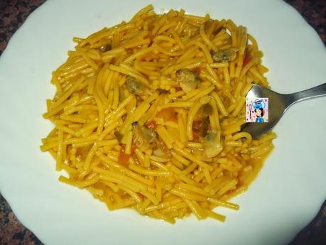 FIDEOS CON ALMEJAS EN MI OLLA ERIKA