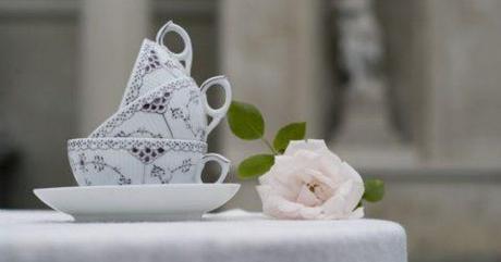 Royal Copenhaguen (marcas danesas) Tiendas de diseño nórdico Royal Copenhaguen (marcas danesas) porcelana de diseño musselmalet royal copenhaguen marcas porcelana diseño danés estilismo de mesas decoración de interiores accesorios diseño hogar