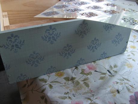 Chalky tono retro en una caja de vino