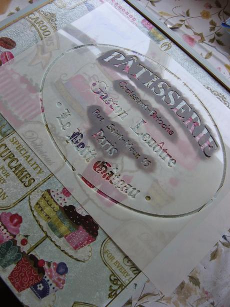 Chalky tono retro en una caja de vino