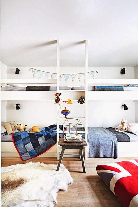 Dormitorios Rusticos con Multiples Camas  /  Rustic Bedrooms with Multiple Beds