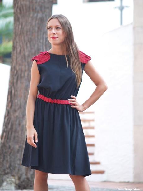 II RED ROSE BY ANTIA FERREIRO