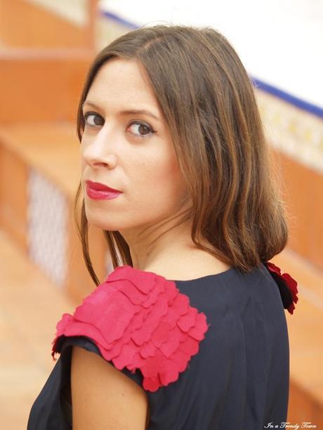 II RED ROSE BY ANTIA FERREIRO