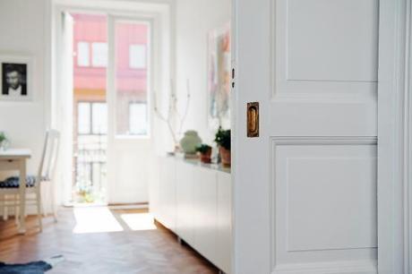 piso sueco decoración piso nórdico muebles reciclados en blanco muebles de diseño muebles blancos decoración sueca decoración sencilla nórdica decoración interiores nordicos escandinavos blog decoración nórdica 