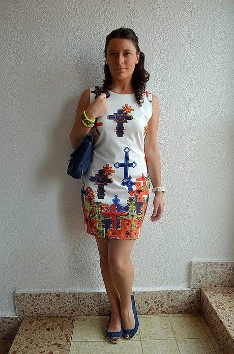 vestido de cruces, mi vestido azul, blogger, blog de moda, castellon, fashion blogger, look, outfit, trendy, cross dress, denim