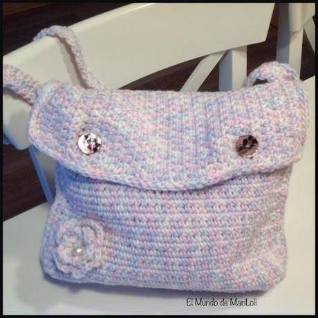 Bolso de crochet y funda para abanico.