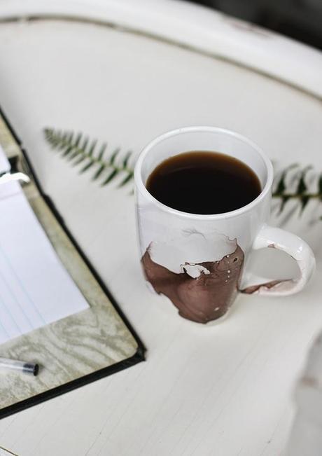 DIY: decora tus tazas blancas