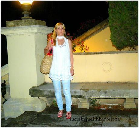 WALK IN BARCELONA WALK IN BARCELONA