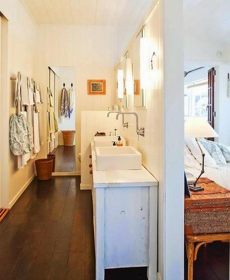 Sanitarios Rusticos  /  Rustic Bathrooms