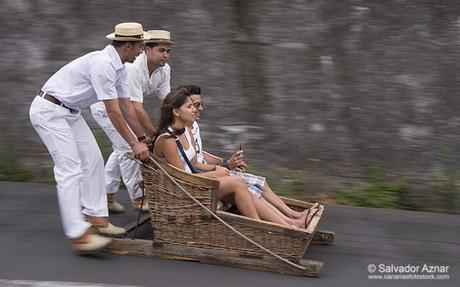 http://www.diariosdeunfotografodeviajes.com/2014/07/carreiros-do-monte.html