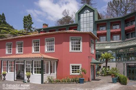 http://www.diariosdeunfotografodeviajes.com/2014/08/madeira-alojarse-en-una-quinta.html