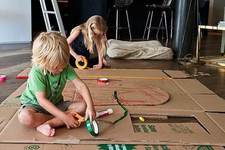 Cómo hacer un castillo de cartón Decorating4