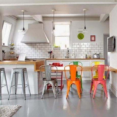 Te atreves con una silla de cada color?