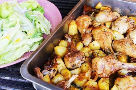 Cocina para cada día. Pollo al horno con tomillo y patatas súper fácil.