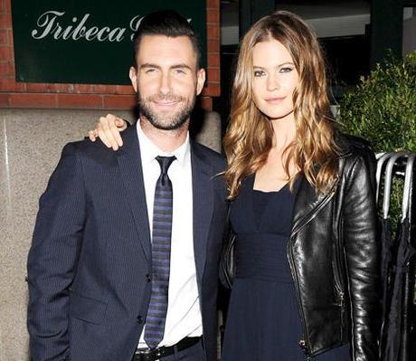 Recién Casados Adam Levine y Behati Prinsloo Siguen de Luna De Miel. adam-levine-behati-prinsloo-children-kids_1