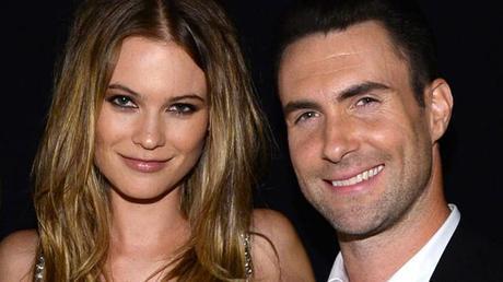 Recién Casados Adam Levine y Behati Prinsloo Siguen de Luna De Miel. behati_prinsloo_adam_levine