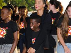 Rihanna embajadora viva glam m.a.c