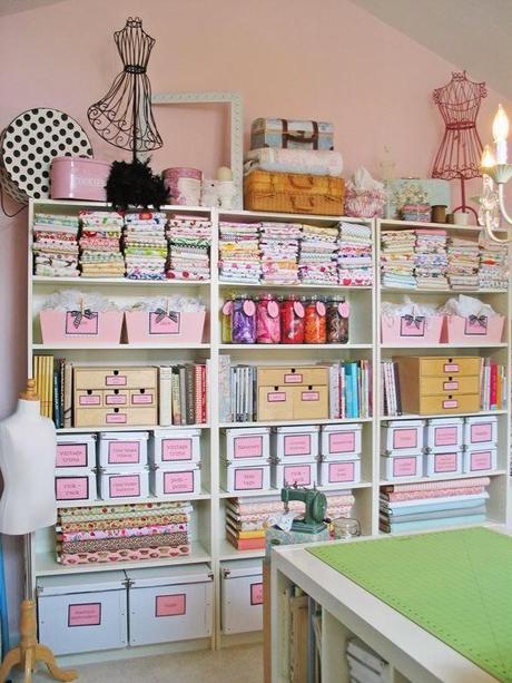 MI CRAFT ROOM.