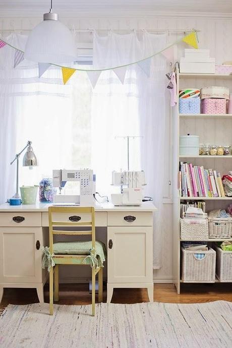 MI CRAFT ROOM.