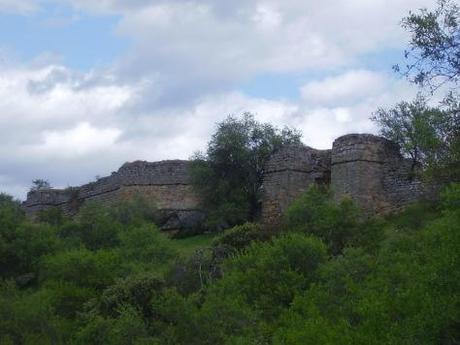 La Fortaleza de Castros (Villar del Pedroso . Puente del Arzobispo)
