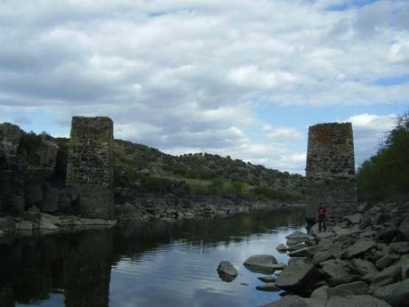 La Fortaleza de Castros (Villar del Pedroso . Puente del Arzobispo)