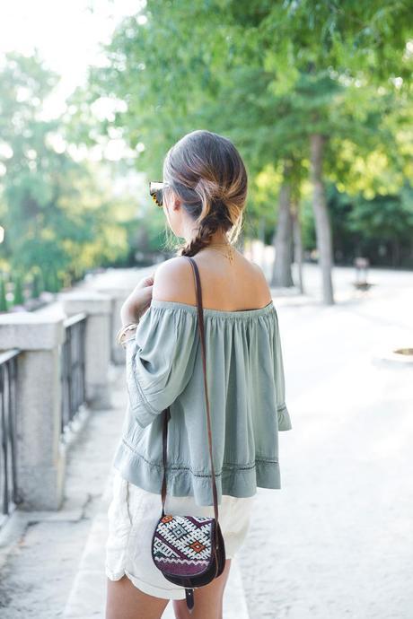 OFF SHOULDER TOP off_the_shoulders_top-White-outfit-wedges-street_style-34