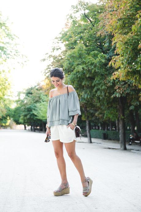 OFF SHOULDER TOP off_the_shoulders_top-White-outfit-wedges-street_style-24