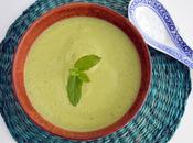 Sopa aguacate menta