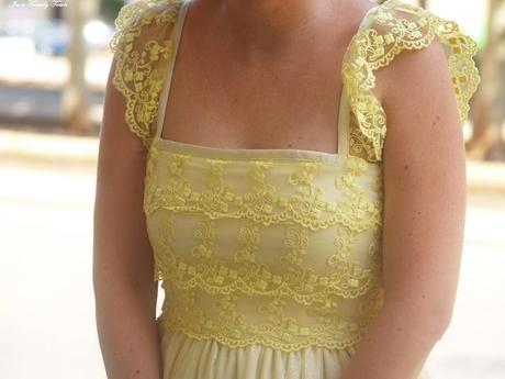 OUTFIT OUR FRIEND PAULA