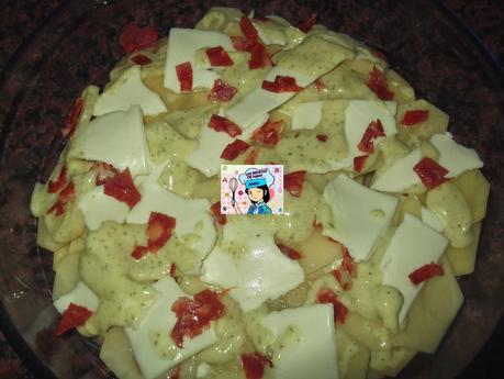 MIS PATATAS AL AJILLO CON CHORIZO Y QUESO EN MICROOND