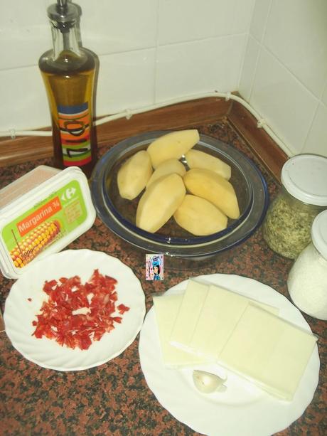 MIS PATATAS AL AJILLO CON CHORIZO Y QUESO EN MICROOND