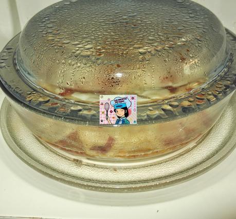 MIS PATATAS AL AJILLO CON CHORIZO Y QUESO EN MICROOND