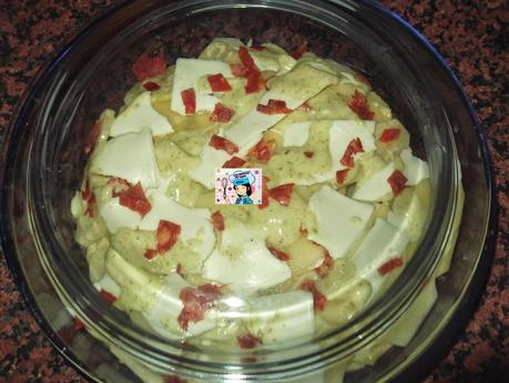 MIS PATATAS AL AJILLO CON CHORIZO Y QUESO EN MICROOND