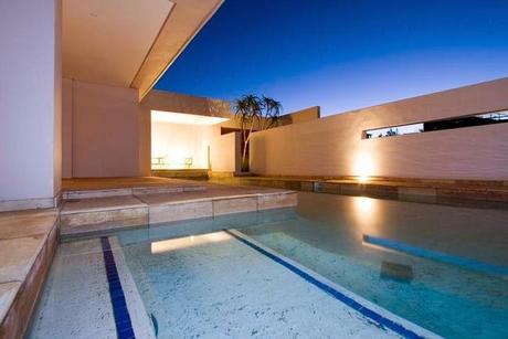 Casa Watt en Estilo Minimalista /  Watt House in Minimal Style