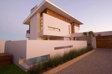 Casa Watt en Estilo Minimalista /  Watt House in Minimal Style