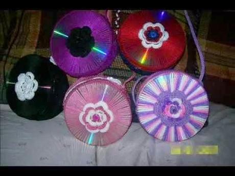16 IDEAS Bolsos hechos con CD'S reciclados